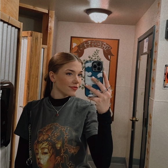 Meet your Posher, Rose ⏾ - Picture 6 of 7